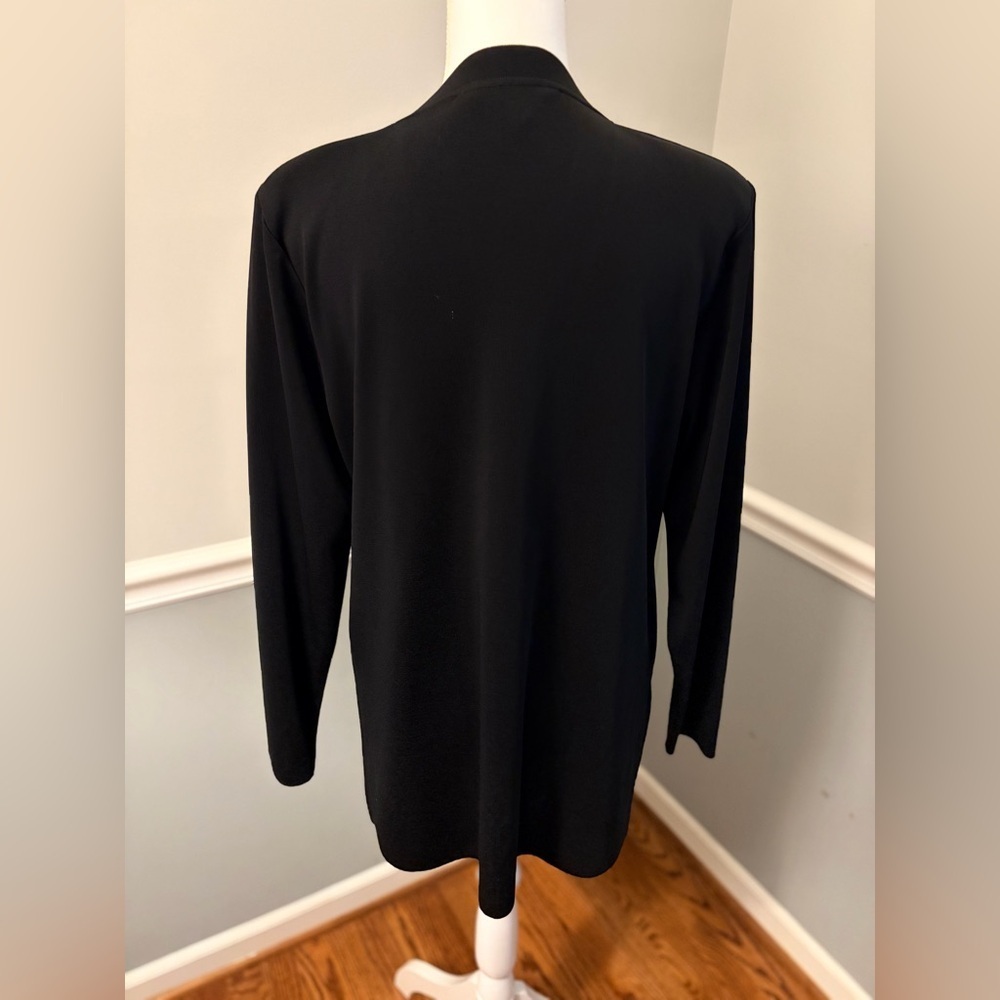 Exclusively Misook Black Open Front Cardigan
Size: Medium - Picture 6 of 8